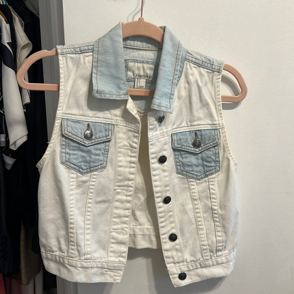 Forever 21 Cropped Jean Vest